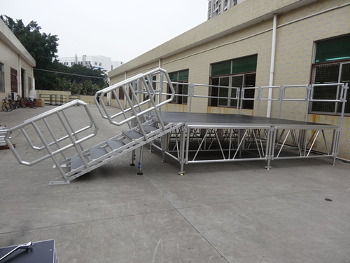 Aluminum portable stage