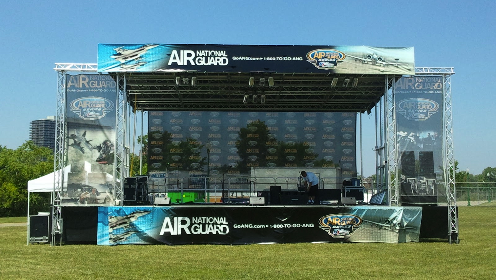 mobile stage