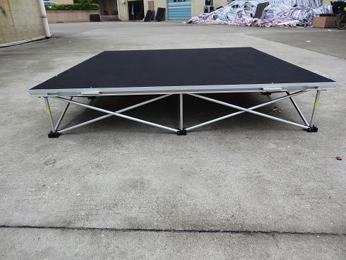 Portable stage