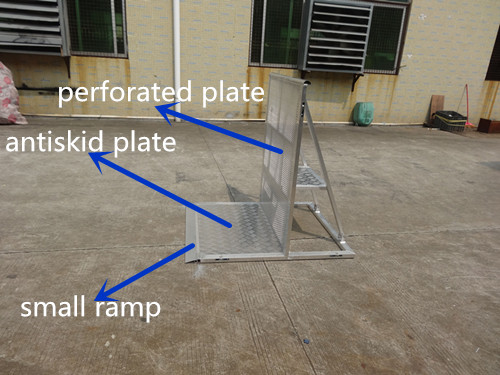 crowd control barrier