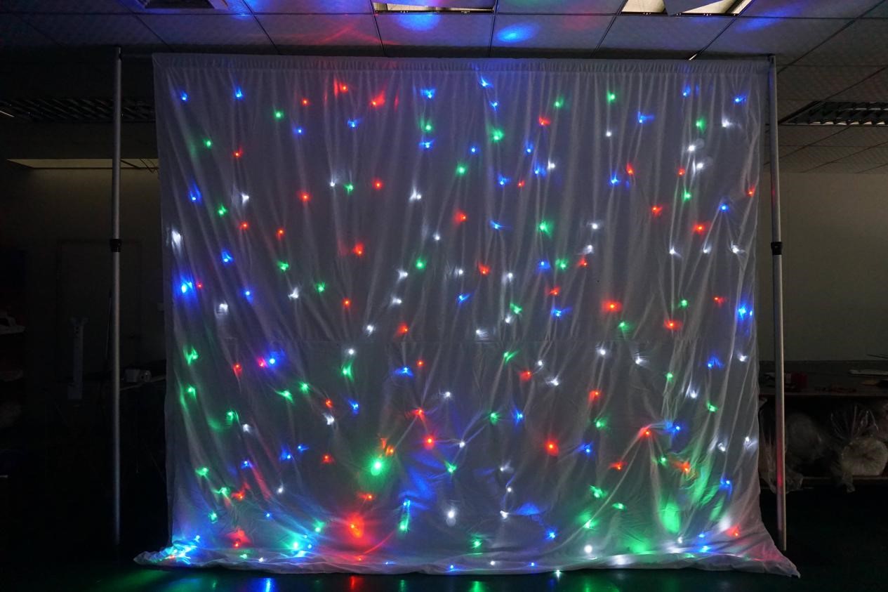 LED curtain