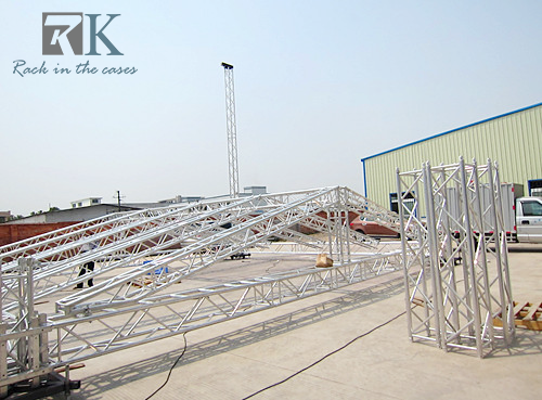 RK stage truss