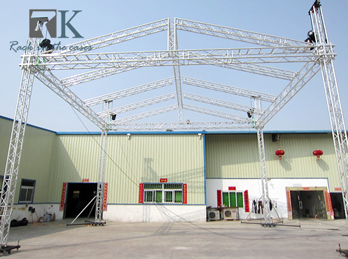 RK stage truss